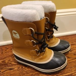 Sorel Warerproof Boots - size 2